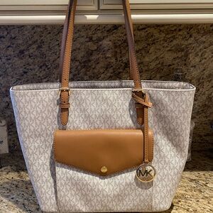 Michael Kors Jet Set tote bag